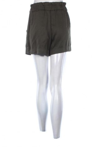 Γυναικείο κοντό παντελόνι H&M, Μέγεθος S, Χρώμα Πράσινο, Τιμή 9,99 €