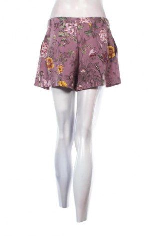 Dámské kraťasy  H&M, Velikost M, Barva Vícebarevné, Cena  289,00 Kč