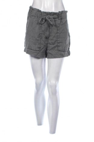 Dámské kraťasy  H&M, Velikost L, Barva Šedá, Cena  279,00 Kč
