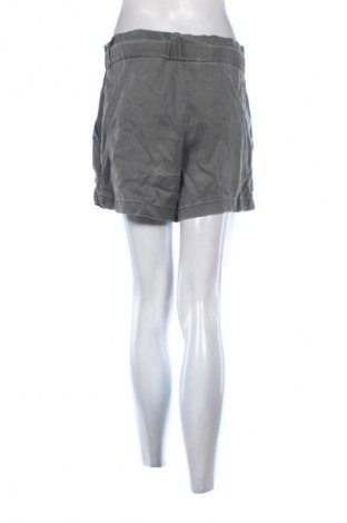 Dámské kraťasy  H&M, Velikost L, Barva Šedá, Cena  279,00 Kč