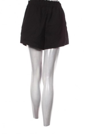 Γυναικείο κοντό παντελόνι H&M Divided, Μέγεθος L, Χρώμα Μαύρο, Τιμή 6,99 €