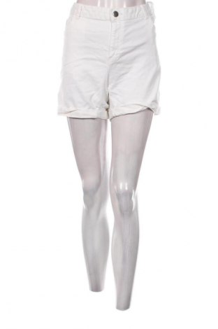Pantaloni scurți de femei Janina, Mărime 3XL, Culoare Alb, Preț 39,99 Lei
