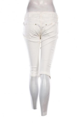 Дамски къс панталон Ltb, Размер M, Цвят Бял, Цена 17,89 €