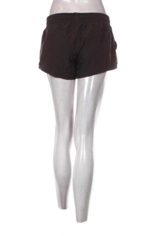 Dámské kraťasy  PUMA, Velikost M, Barva Černá, Cena  279,00 Kč