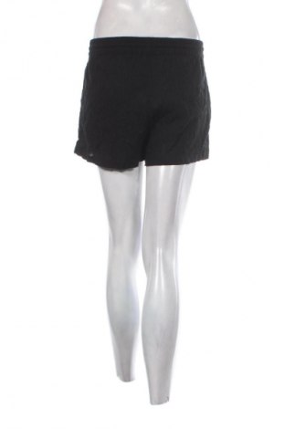 Dámské kraťasy  Pull&Bear, Velikost M, Barva Černá, Cena  129,00 Kč