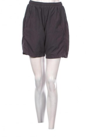 Női rövidnadrág Reece, Méret M, Szín Fekete, Ár 2 209 Ft