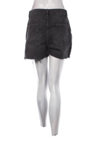 Γυναικείο κοντό παντελόνι Sinsay, Μέγεθος M, Χρώμα Μαύρο, Τιμή 10,99 €