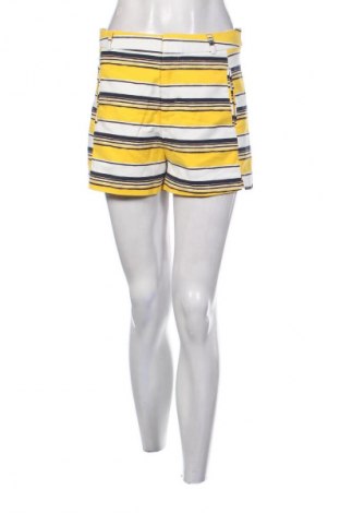 Γυναικείο κοντό παντελόνι Stradivarius, Μέγεθος S, Χρώμα Πολύχρωμο, Τιμή 6,99 €