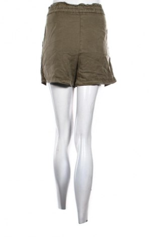 Damskie szorty Stradivarius, Rozmiar M, Kolor Zielony, Cena 27,99 zł