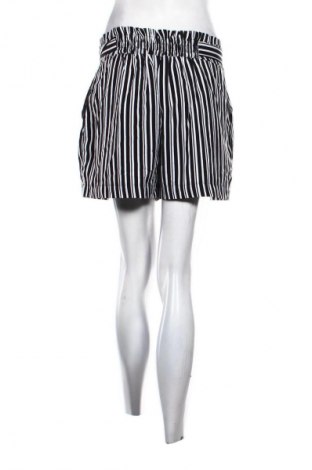 Γυναικείο κοντό παντελόνι Terranova, Μέγεθος M, Χρώμα Πολύχρωμο, Τιμή 10,00 €