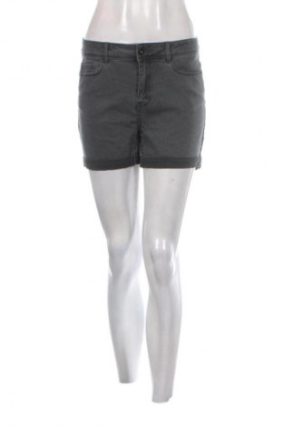 Дамски къс панталон Vero Moda, Размер M, Цвят Сив, Цена 6,64 €