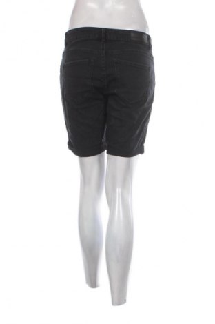 Damskie szorty Vero Moda, Rozmiar M, Kolor Czarny, Cena 20,99 zł