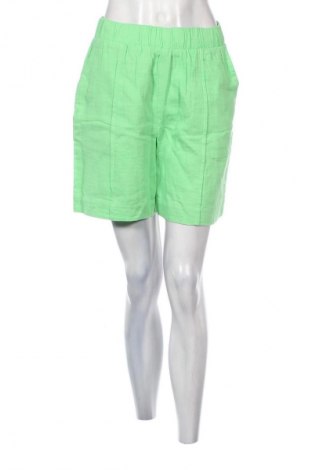 Дамски къс панталон Y.A.S, Размер S, Цвят Зелен, Цена 39,36 €