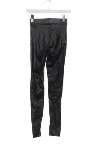 Дамски клин Bershka, Размер XXS, Цвят Черен, Цена 2,04 €