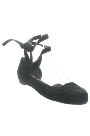 Obuwie damskie Invito, Rozmiar 41, Kolor Czarny, Cena 187,99 zł