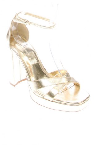 Obuwie damskie Pull&Bear, Rozmiar 40, Kolor Złocisty, Cena 125,99 zł
