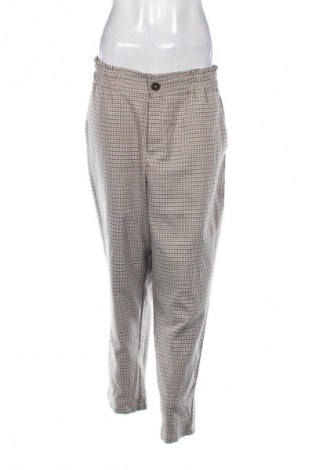 Γυναικείο παντελόνι Beloved, Μέγεθος XL, Χρώμα Πολύχρωμο, Τιμή 5,00 €