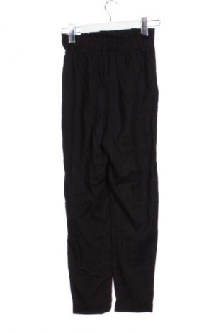 Γυναικείο παντελόνι Bershka, Μέγεθος XS, Χρώμα Μαύρο, Τιμή 7,99 €