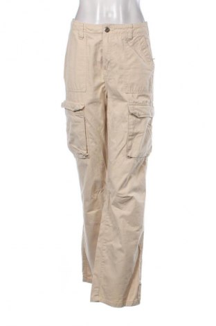 Γυναικείο παντελόνι Bershka, Μέγεθος S, Χρώμα  Μπέζ, Τιμή 11,99 €
