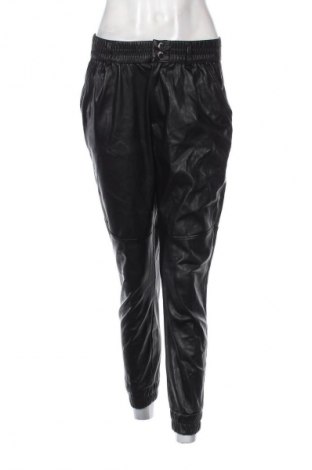 Дамски панталон Bershka, Размер M, Цвят Черен, Цена 5,62 €