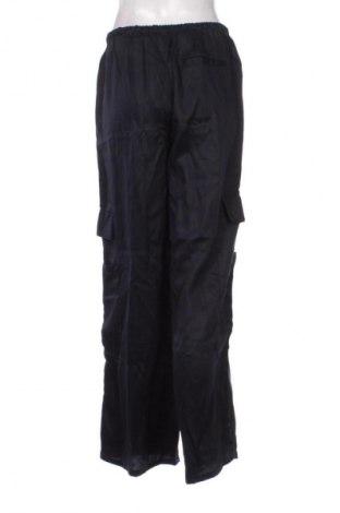 Dámské kalhoty  Bershka, Velikost M, Barva Modrá, Cena  609,00 Kč