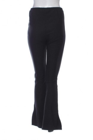 Dámské kalhoty  Bershka, Velikost M, Barva Černá, Cena  425,00 Kč