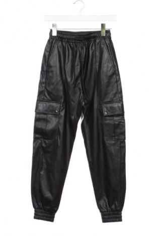 Dámské kalhoty  Bershka, Velikost XS, Barva Černá, Cena  425,00 Kč