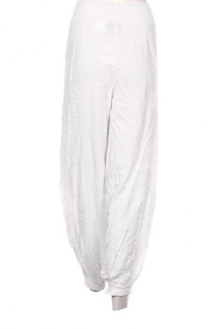 Дамски панталон Bpc Bonprix Collection, Размер XL, Цвят Бял, Цена 9,20 €