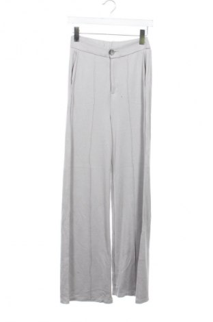 Γυναικείο παντελόνι Defacto, Μέγεθος XS, Χρώμα Γκρί, Τιμή 25,00 €