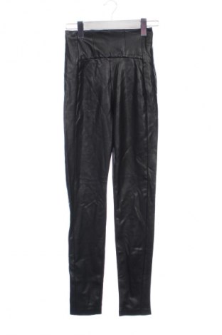 Dámské kalhoty  Guess, Velikost XXS, Barva Černá, Cena  989,00 Kč