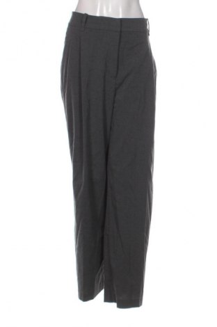 Дамски панталон H&M, Размер XL, Цвят Сив, Цена 15,00 €