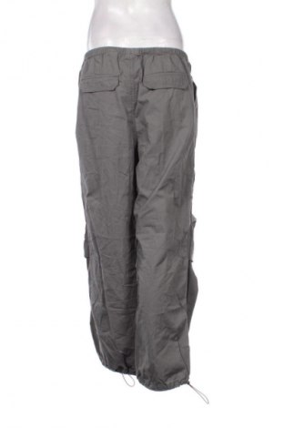 Dámské kalhoty  H&M Divided, Velikost M, Barva Šedá, Cena  379,00 Kč