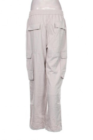 Дамски панталон Manfinity, Размер L, Цвят Бежов, Цена 5,11 €