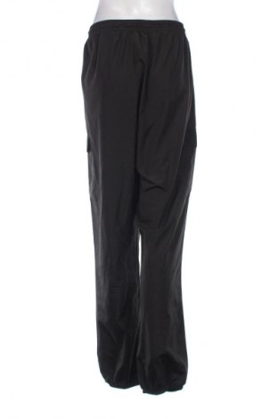 Γυναικείο παντελόνι Pretty Little Thing, Μέγεθος XL, Χρώμα Μαύρο, Τιμή 13,99 €