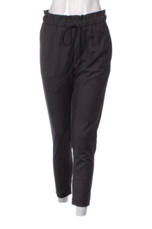 Női nadrág Pull&Bear, Méret M, Szín Szürke, Ár 6 379 Ft