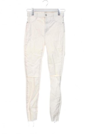 Női nadrág Pull&Bear, Méret XS, Szín Fehér, Ár 3 339 Ft