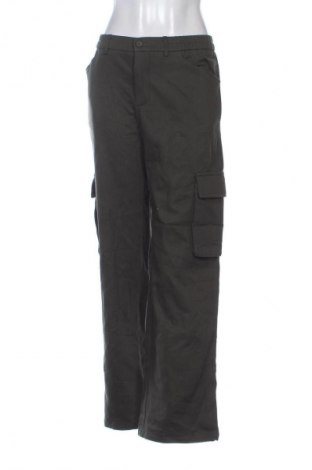 Дамски панталон SHEIN, Размер L, Цвят Зелен, Цена 15,33 €