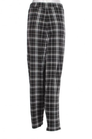 Γυναικείο παντελόνι SHEIN, Μέγεθος 4XL, Χρώμα Πολύχρωμο, Τιμή 9,59 €