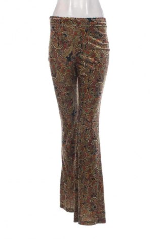 Γυναικείο παντελόνι Stradivarius, Μέγεθος M, Χρώμα Πολύχρωμο, Τιμή 13,99 €