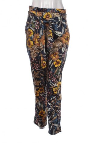 Dámské kalhoty  Stradivarius, Velikost M, Barva Vícebarevné, Cena  429,00 Kč