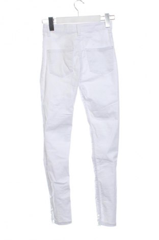 Дамски панталон Unbranded, Размер XS, Цвят Бял, Цена 11,75 €