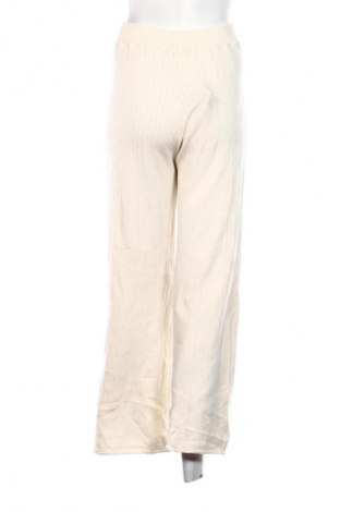 Дамски панталон Unbranded, Размер M, Цвят Екрю, Цена 2,04 €