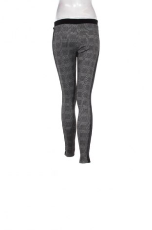 Дамски панталон Unbranded, Размер S, Цвят Многоцветен, Цена 3,57 €