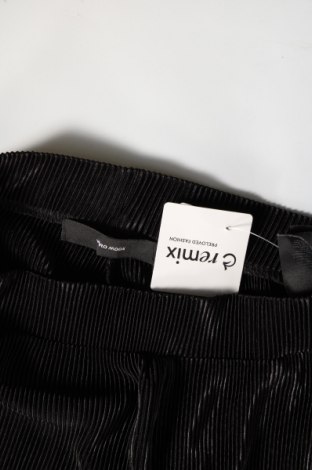 Γυναικείο παντελόνι Vero Moda, Μέγεθος M, Χρώμα Μαύρο, Τιμή 6,99 €