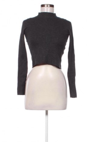 Γυναικείο πουλόβερ Bershka, Μέγεθος S, Χρώμα Γκρί, Τιμή 13,99 €