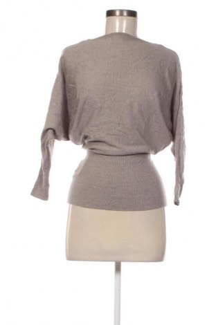 Dámský svetr Unbranded, Velikost M, Barva Béžová, Cena  239,00 Kč