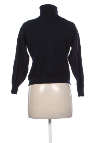 Dámský svetr Unbranded, Velikost M, Barva Modrá, Cena  425,00 Kč