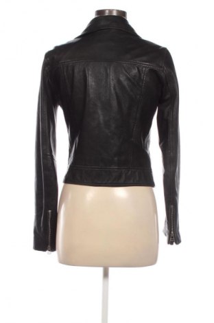 Γυναικείο δερμάτινο μπουφάν Stradivarius, Μέγεθος S, Χρώμα Μαύρο, Τιμή 44,99 €