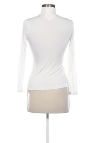 Дамско полo Unbranded, Размер M, Цвят Екрю, Цена 4,80 €