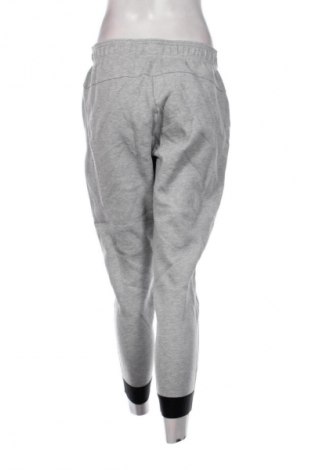 Dámske tepláky Adidas, Veľkosť L, Farba Sivá, Cena  17,95 €